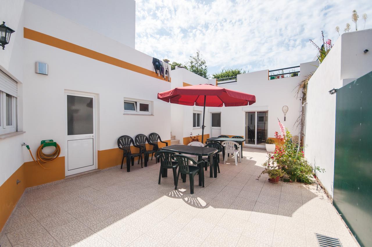 Rivers Nation Surf Camp Bed & Breakfast Atouguia Da Baleia Eksteriør bilde