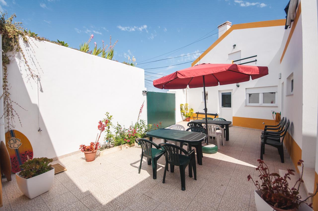 Rivers Nation Surf Camp Bed & Breakfast Atouguia Da Baleia Eksteriør bilde