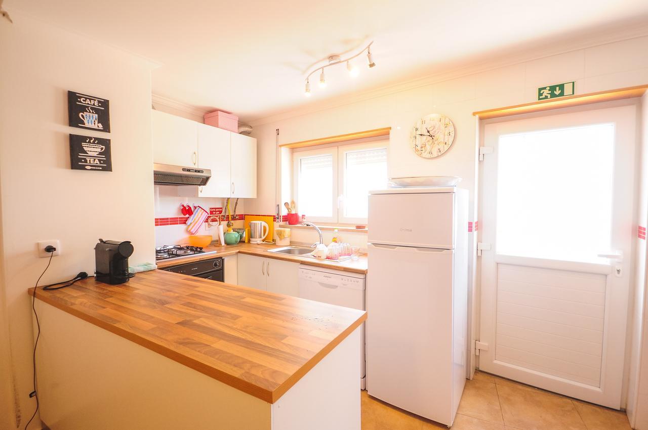 Rivers Nation Surf Camp Bed & Breakfast Atouguia Da Baleia Eksteriør bilde