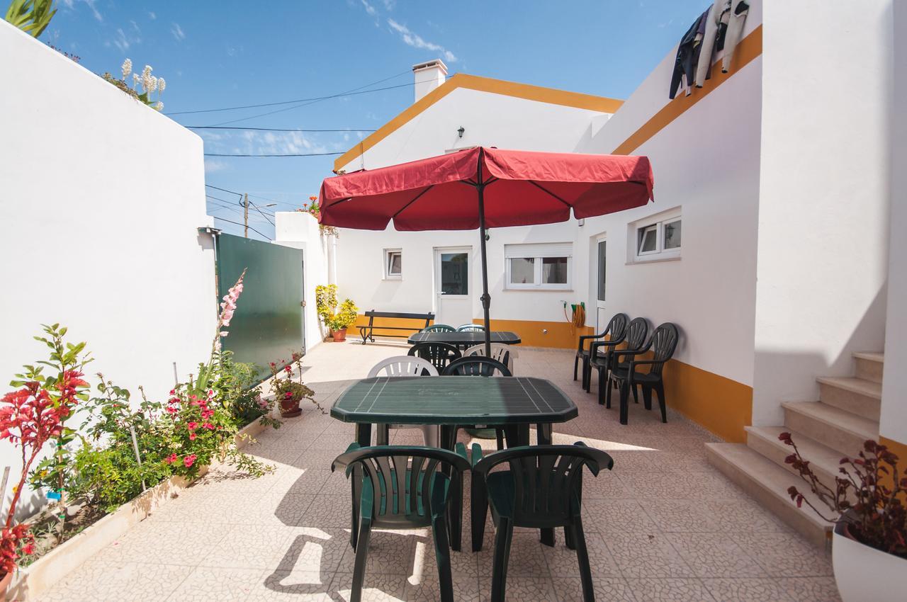 Rivers Nation Surf Camp Bed & Breakfast Atouguia Da Baleia Eksteriør bilde